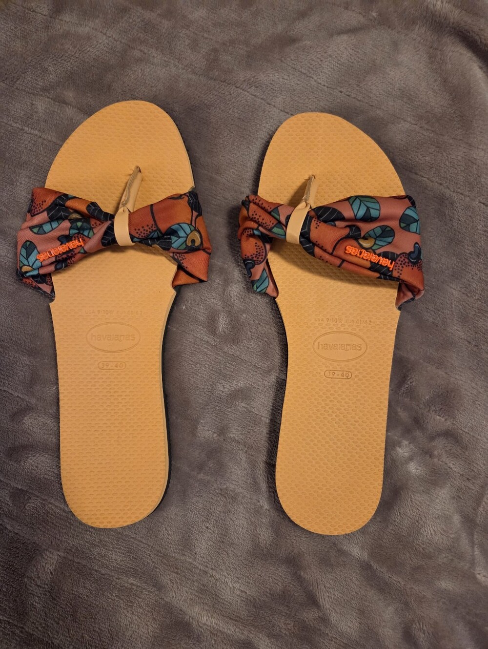 Havaianas St.Tropez Women’s Orange Sandals